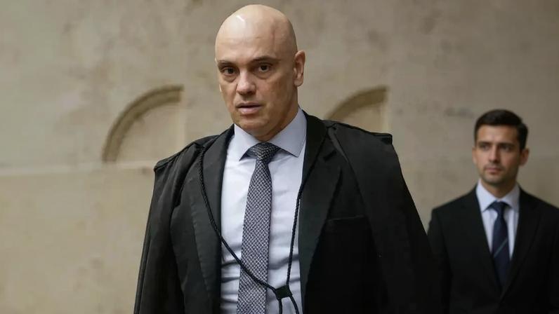 Michelle Bolsonaro chama Moraes de ‘irmão em Cristo’ em evento no DF: ‘Liberou o cabeleireiro’