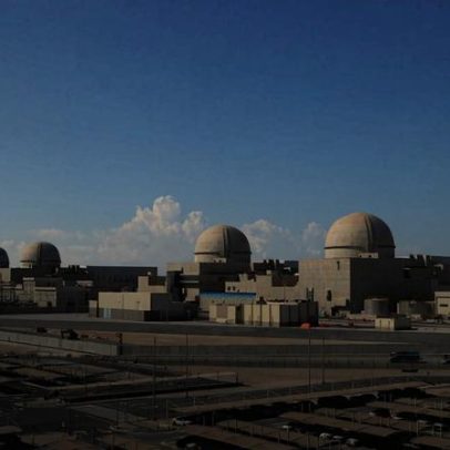 Ataque com drone causa incêndio em usina nuclear dos Emirados Árabes