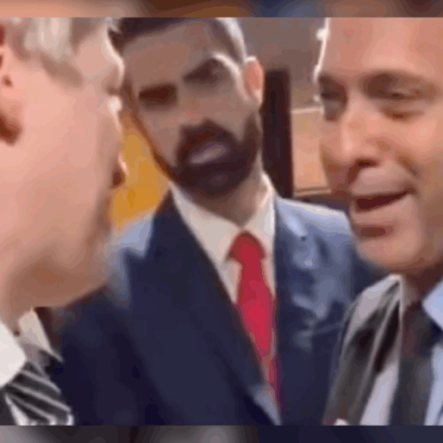 Discussão entre general e Van Hattem gera meme; Flávio se solidariza