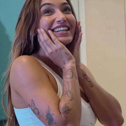 Vanessa Lopes mostra resultado de procedimento estético no bumbum
