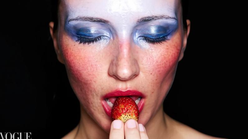 Morango Comer Comida Fruta Alimento — Foto: Hick Duarte/ Vogue Brasil
