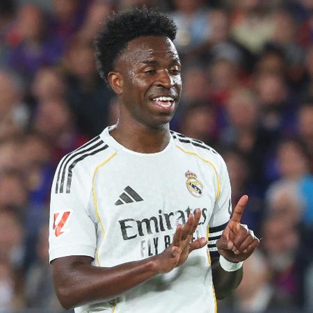 Vini Jr, do Real Madrid, em jogo contra o Barcelona