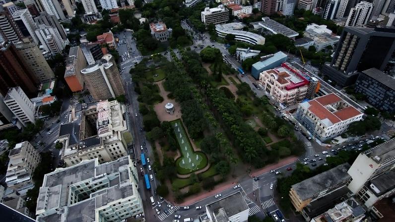 Vista aérea da Praça da Liberdade, em Belo Horizonte