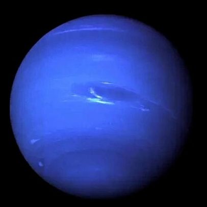 Descoberta conecta lua de Netuno a antigo sistema de satélites