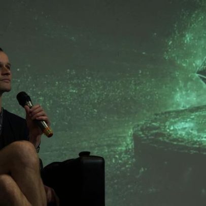 Vitalik afirma que Fundação Ethereum venderá menos ETH e rejeita mediocridade