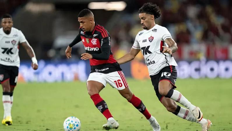 Vitória e Flamengo prometem um jogo de fortes emoções em Salvador.