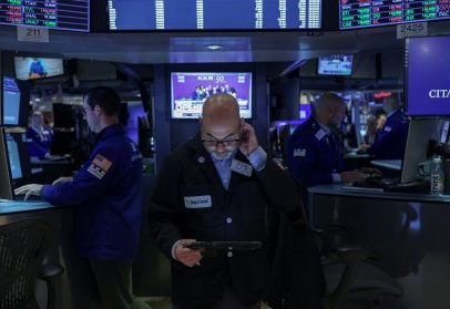 Wall Street opera mista após PPI e tensão geopolítica no radar