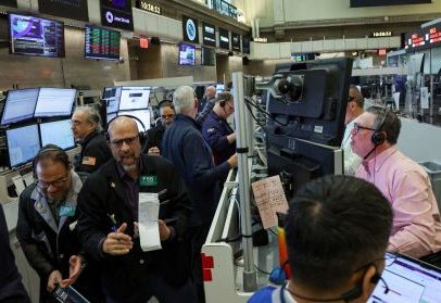 Wall Street opera em alta diante de estagnação nas negociações EUA-Irã