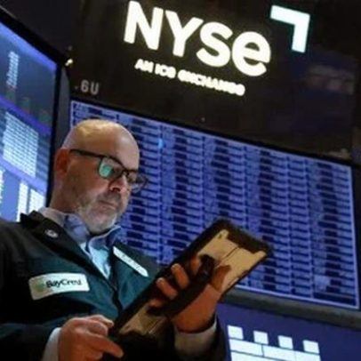 Wall Street opera mista diante de incertezas sobre acordo EUA-Irã