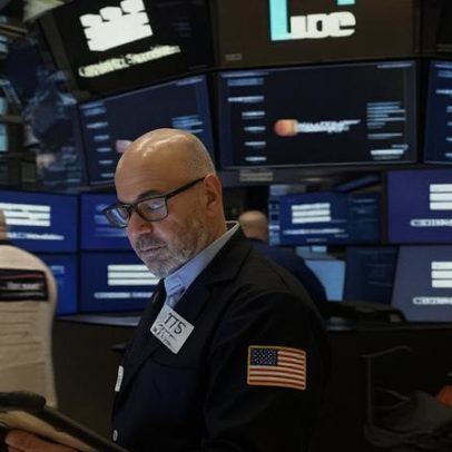 Wall Street cai em meio a temores com inflação
