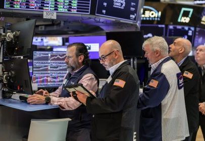 Wall Street sobe após extensão de cessar-fogo EUA e Irã