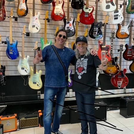 Walter Casagrande e o guitarrista Luiz Carlini