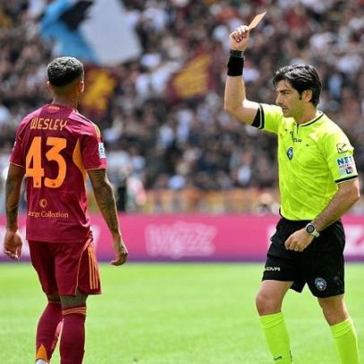 Wesley é expulso de clássico por confusão e empurrões antes de convocação