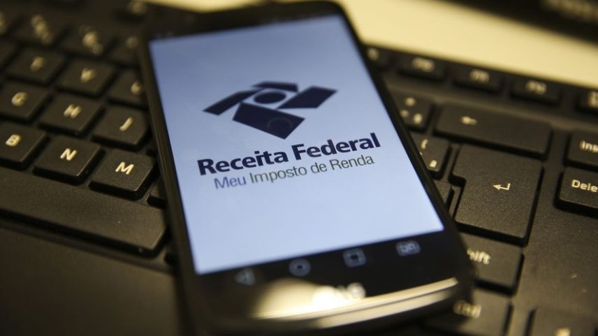 Uma classificação incorreta da residência fiscal pode levar tanto à omissão de rendimentos quanto à bitributação — Foto: Agência Brasil