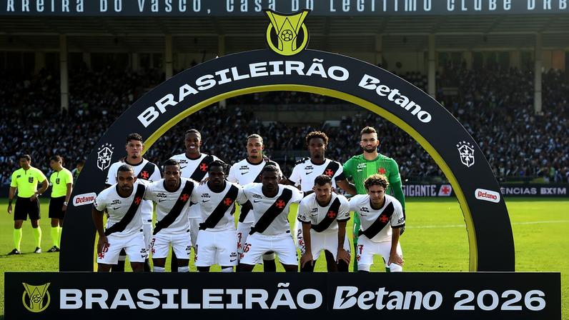 Vasco time posado contra o Grêmio — Foto: Alexandre Durão