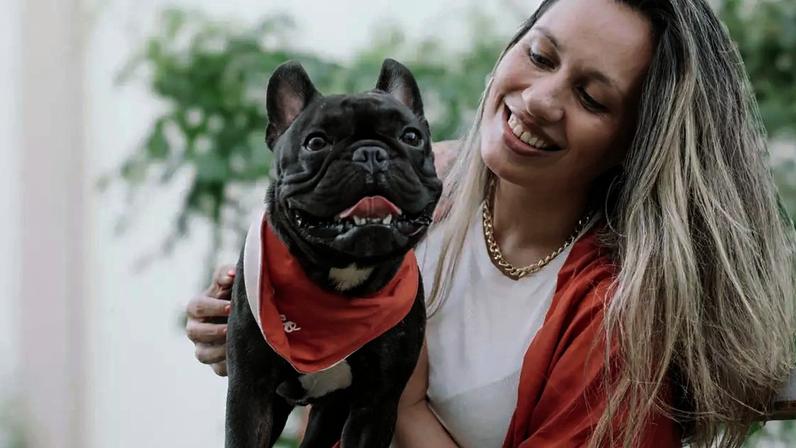 Oreo foi o primeiro cachorro da família e com quem começou o perfil no Instagram