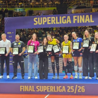 Adenízia é MVP da Superliga Feminina; veja a seleção do campeonato