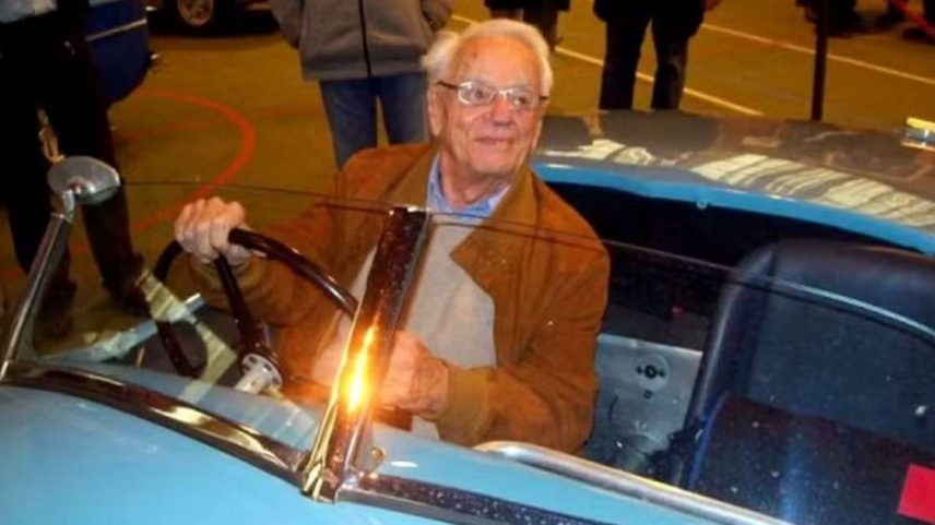 Hermano da Silva Ramos em 2013, ao receber homenagem da Gordini, na França, por ter sido piloto oficial da antiga equipe na Fórmula 1