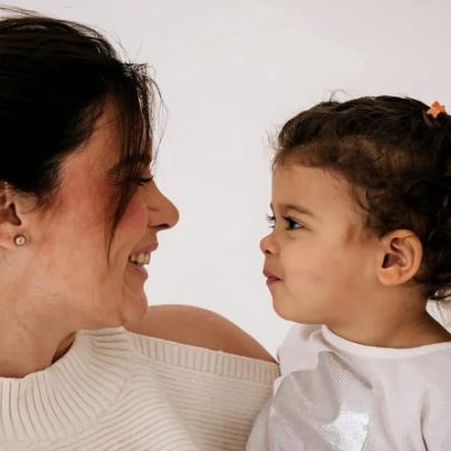 Michelle Loreto afirma que ser mãe maravilhosa depende de estar bem