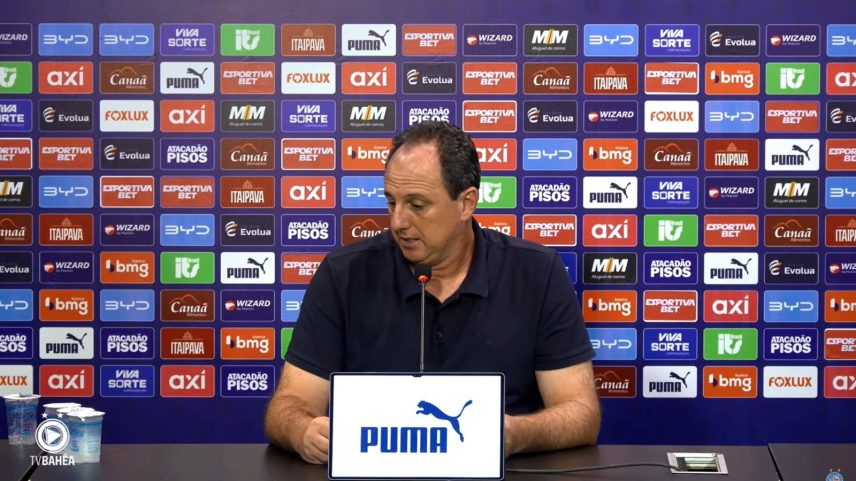 Rogério Ceni em entrevista coletiva — Foto: Reprodução / TV Bahêa
