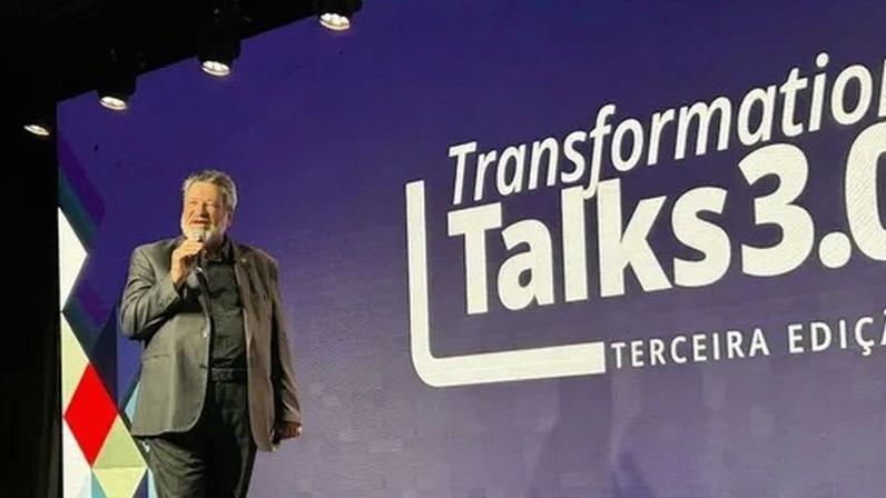 Mário Sérgio Cortella durante palestra no Transformation Talks nesta terça-feira (12) em São Paulo