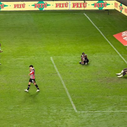 Defesa falha e Ferreira é expulso: São Paulo fica eliminado