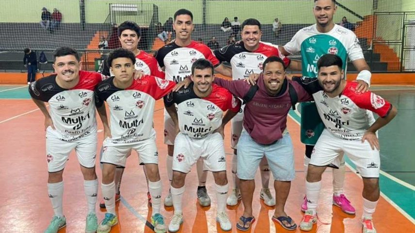 Time do Curió após golear os Amigos do Magrinho por 41 a 0 — Foto: Pedro César Amorim