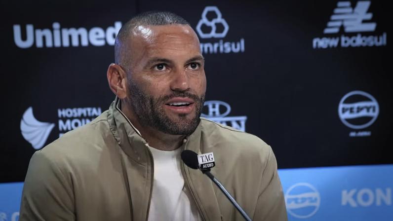 Weverton, do Grêmio, foi convocado para a Copa do Mundo 2026 — Foto: Rafael Favero/ge