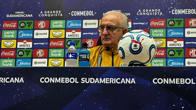Dorival Júnior concede coletiva após empate entre São Paulo e Millonarios — Foto: Eder Traskini