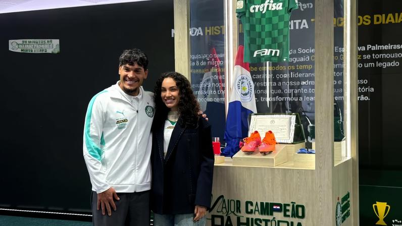 Gustavo Gómez é homenageado com espaço no museu do Palmeiras