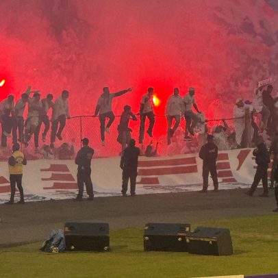 Torcida do Paraná Clube lota Vila Capanema e retorna time à elite estadual