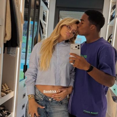 Gabriely Miranda, grávida, exibe barriguinha em selfie com Endrick