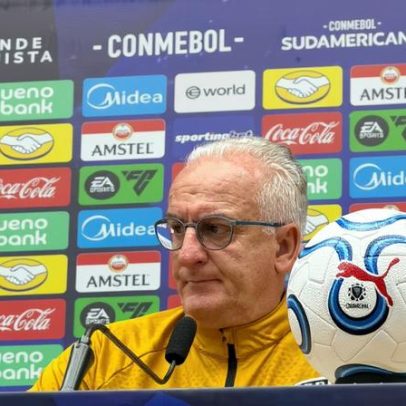 Dorival celebra classificação do São Paulo, cobra regularidade do elenco