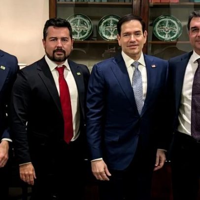Diplomacia dos EUA considera visita de Flávio Bolsonaro de rotina