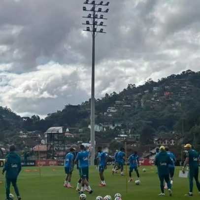 Seleção faz treino discreto na Granja Comary; vizinhos tentam se aproveitar