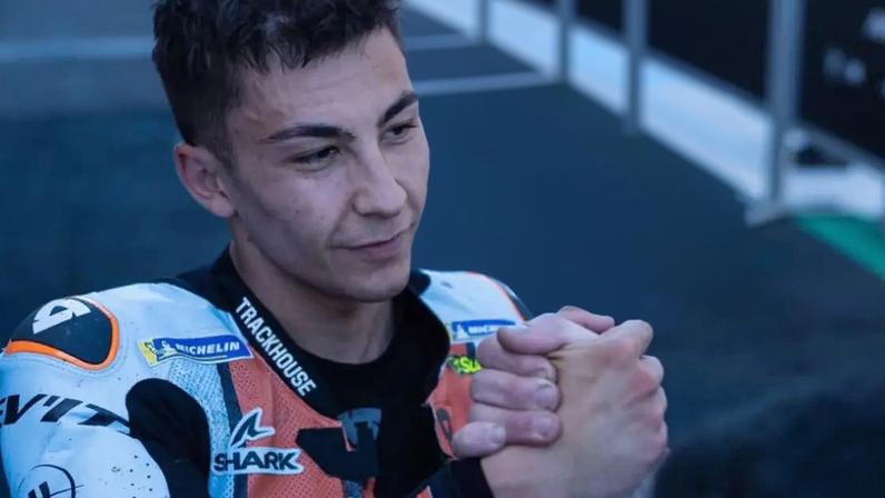 Raúl celebra vitória após periodo difícil.