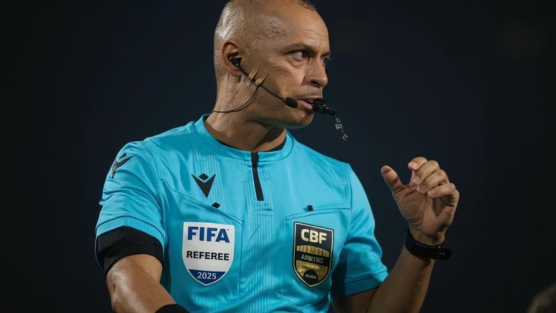 Wilton Pereira Sampaio: árbitro no Maracanã