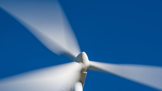 Cortes de geração renovável em abril correspondem a 18,76% da energia produzida, calcula consultor