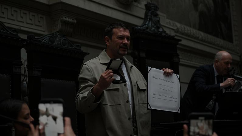 Xamã recebe homenagem da Câmara do RJ por impacto cultural