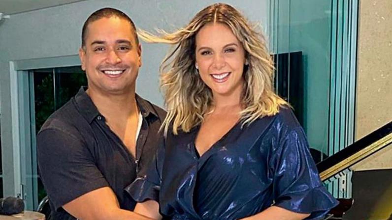 Xanddy recorda primeiro encontro com Carla Perez antes de relacionamento: “Furacão”