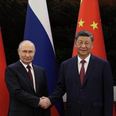 China e Rússia aprofundam laços com 42 acordos assinados