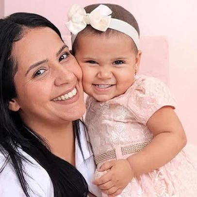 Mãe de bebê com câncer raro descobre necessidade de transplante