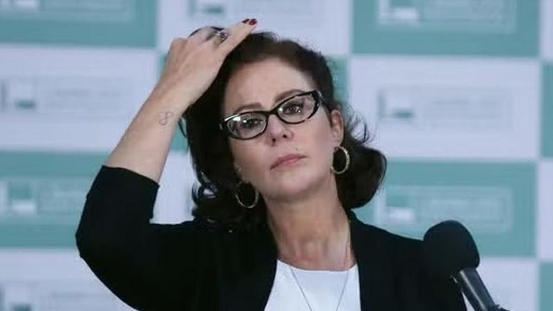 Deputada Carla Zambelli (PL-SP) durante coletiva na Câmara, em 2024 — Foto: Lula Marques/Agência Brasil