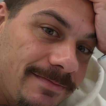 Zé Felipe revela com quem vai passar o Dia dos Namorados