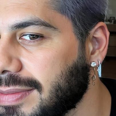 Zé Felipe anuncia mudança e revela detalhes da nova mansão