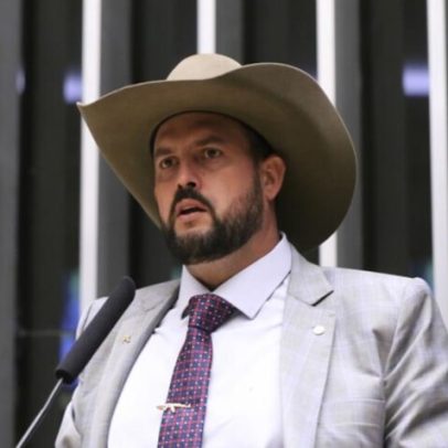 PEC da Anistia estagna, oposição mira PL sobre golpe de Estado