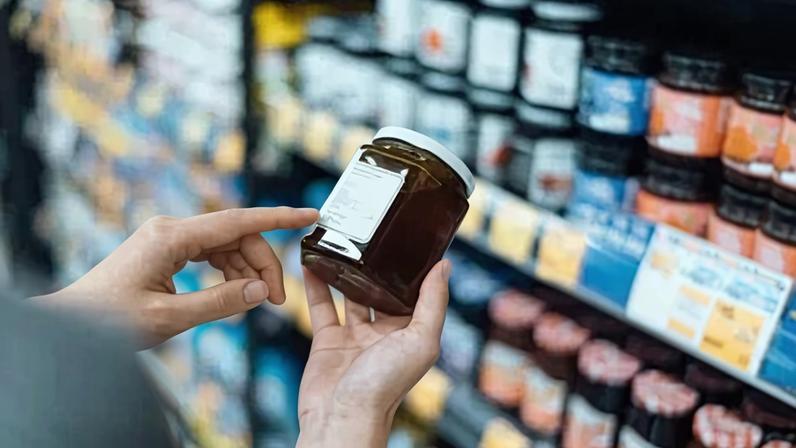 Especialista explica que é importante ler o rótulo e a tabela nutricional dos alimentos "zero açúcar" para entender se eles são realmente saudáveis