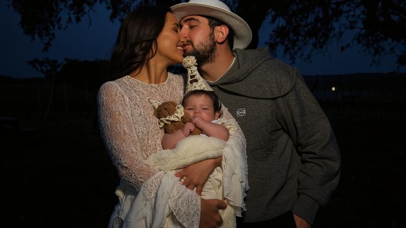 Mãe de Rafa Kalimann encanta com primeira ida de Zuza à praia - Metrópoles