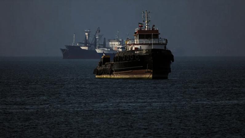 Estreito de Ormuz é uma das principais rotas de transporte de petróleo do mundo e voltou ao centro das tensões entre Irã, Israel e Estados Unidos. (Amirhossein Khorgooei/ISNA/AFP)