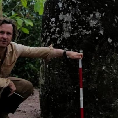 Urnas de pedra gigantes sugerem rituais fúnebres de povo perdido no Laos